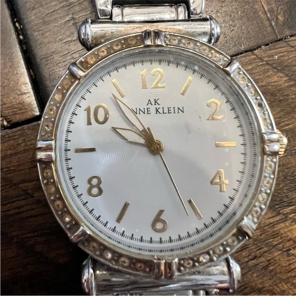 💜💜 BUNDLE for Dottie3121 MK Brown Leather Card Holder & Anne Klein - Picture 9 of 12